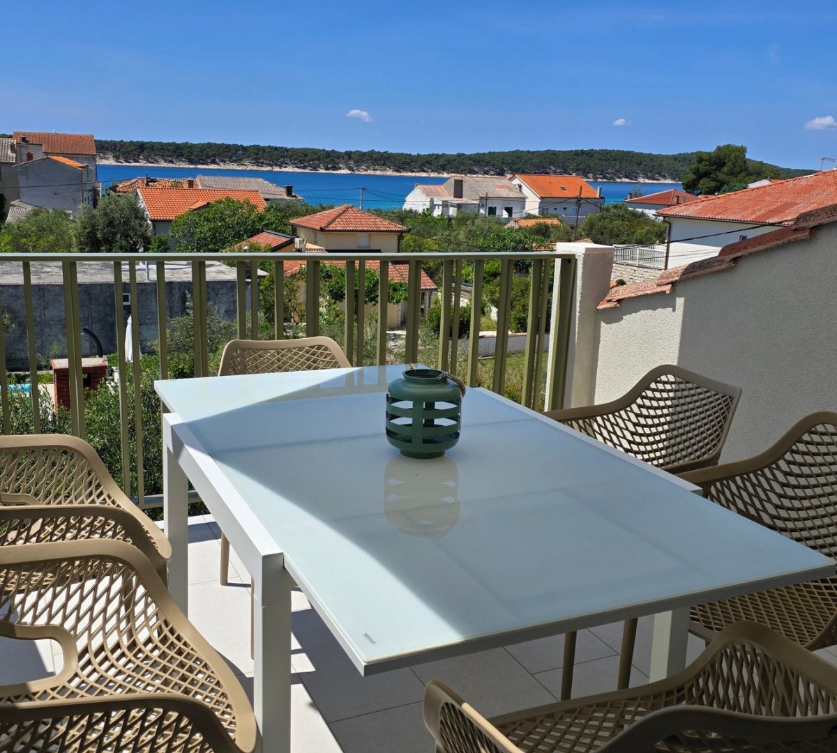 villa-castelana-three-bedroom-apartment 3