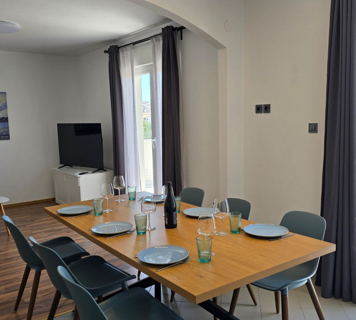 villa-castelana-two-bedroom-apartment (4)