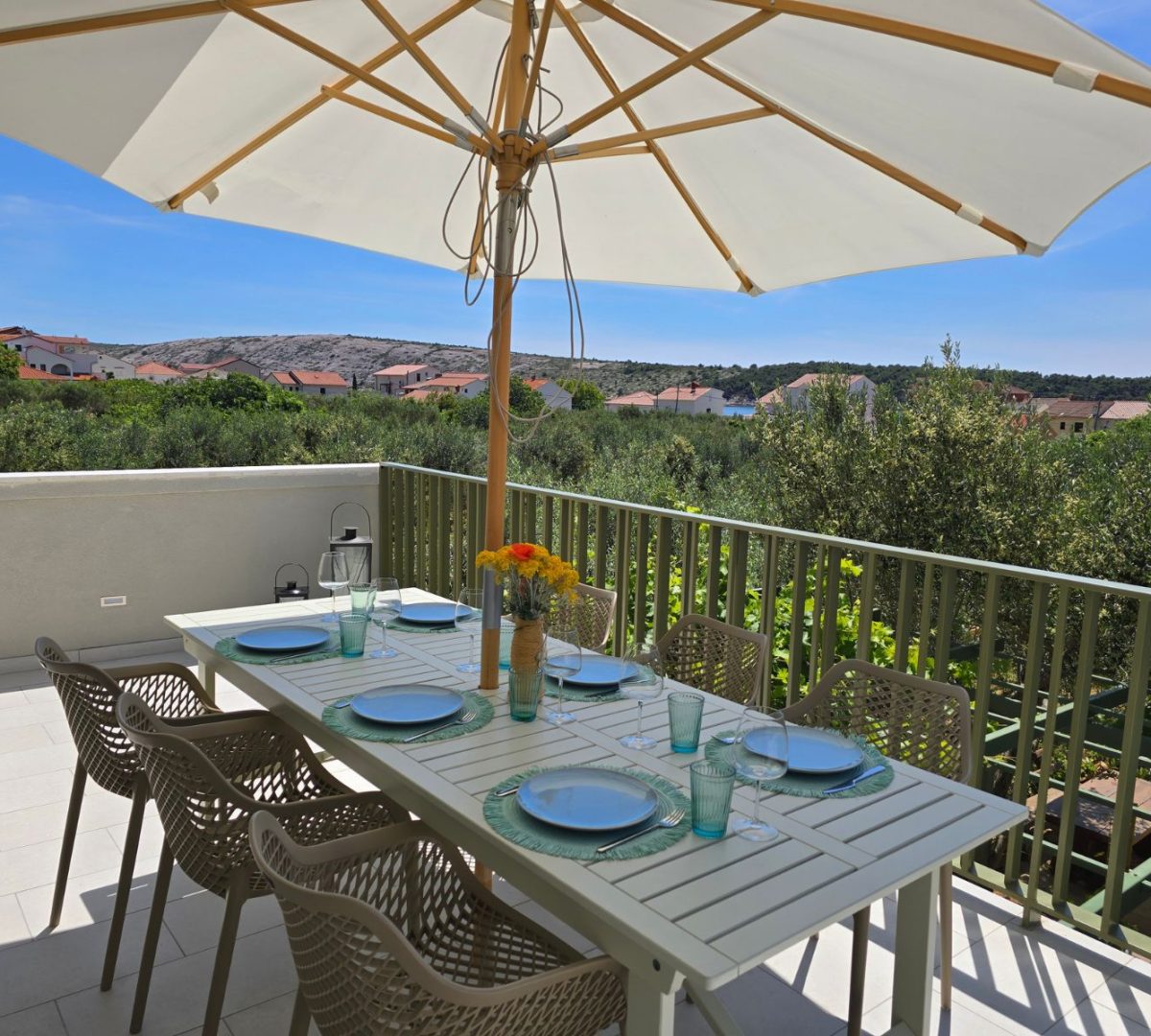 villa-castelana-two-bedroom-apartment (5)